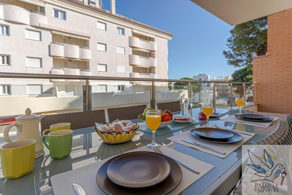 Of 2bdr With Excellent Location Apartment *