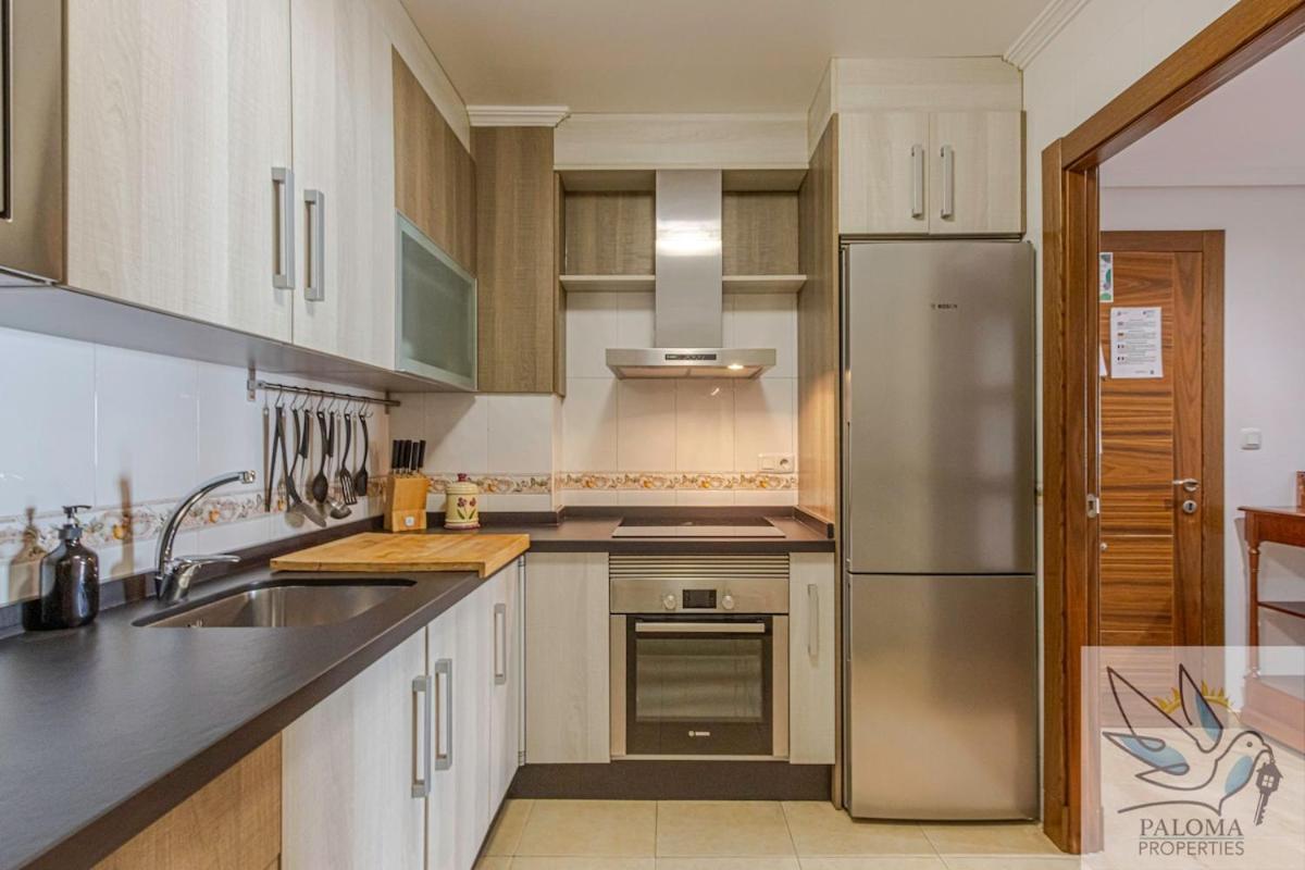 Of 2bdr With Excellent Location Apartment *